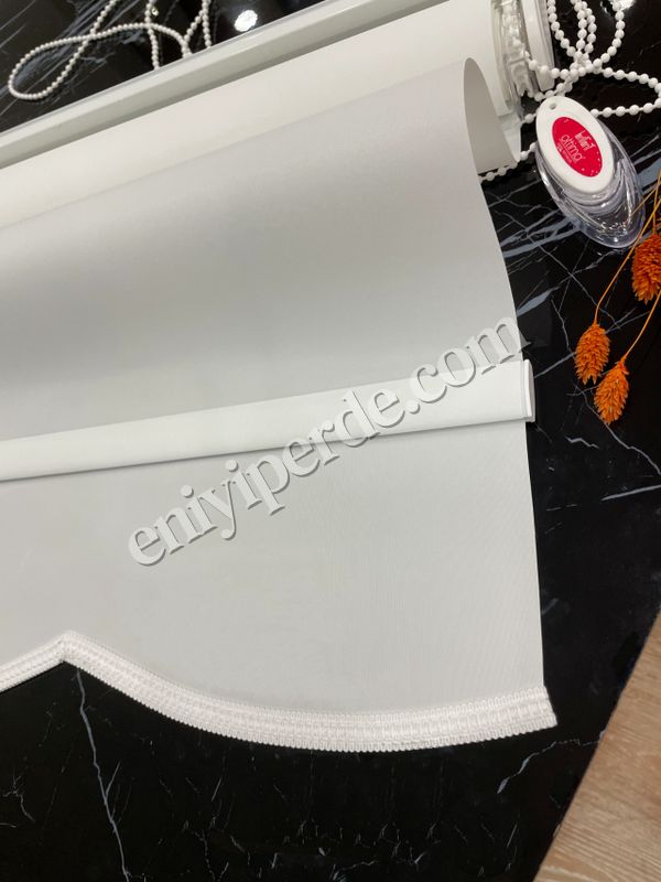 (beyaz) Düz BEYAZ Stor Etekli Perde Güneşlik (ALÜMİNYUM KASA BORU) Fiyatları, Özellikleri ve Yorumları - 1