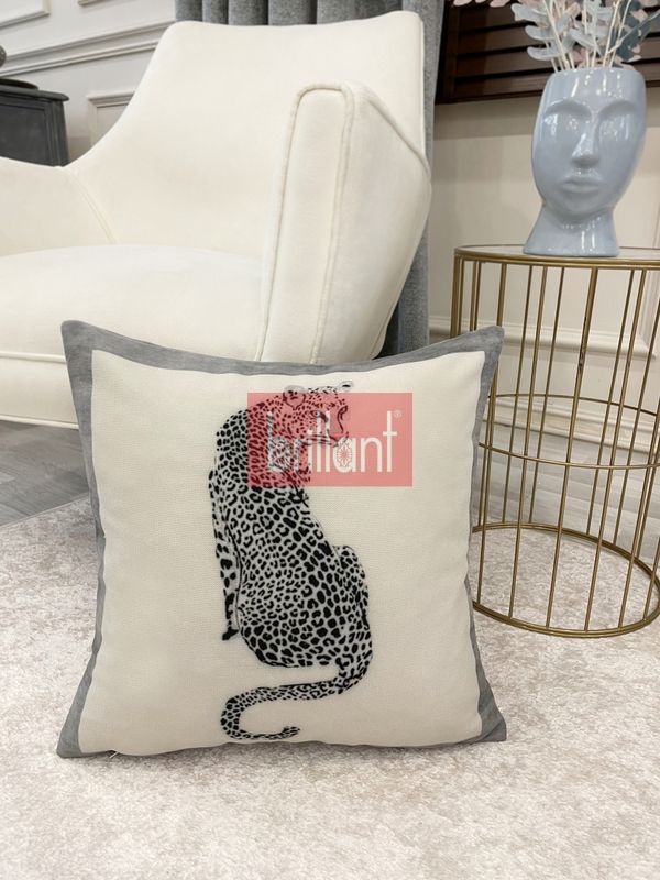 (ekru) Ekru-Gri Renk Aslan Desenli Dokuma Kumaş Kırlent Kılıfı 45x45 - 2