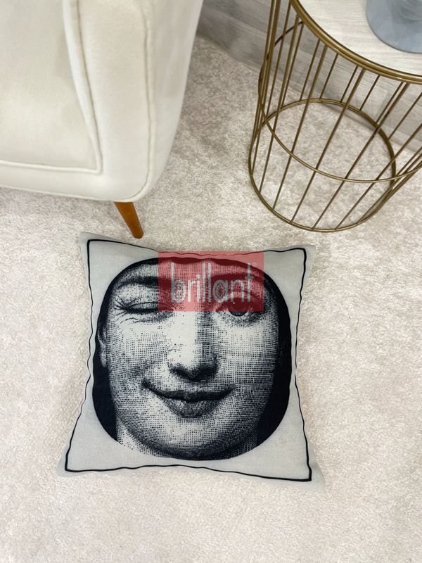 (gri) Açık Gri Fornasetti Lina Cavalieri Yüz Temalı Kırlent Kılıfı 45x45 - 2