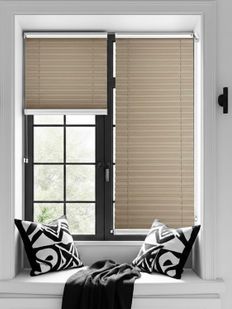 WhatsApp Image 2025-12-02 at 15.03.59 (2).jpeg