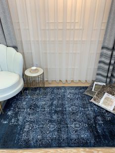 Şönil Görünüm Saçaklı Etnik Kilim Halı Şönil Görünüm Saçaklı Etnik Kilim Halı
